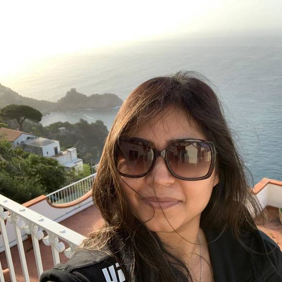 Meet your Posher, Elle's - Picture 1 of 1